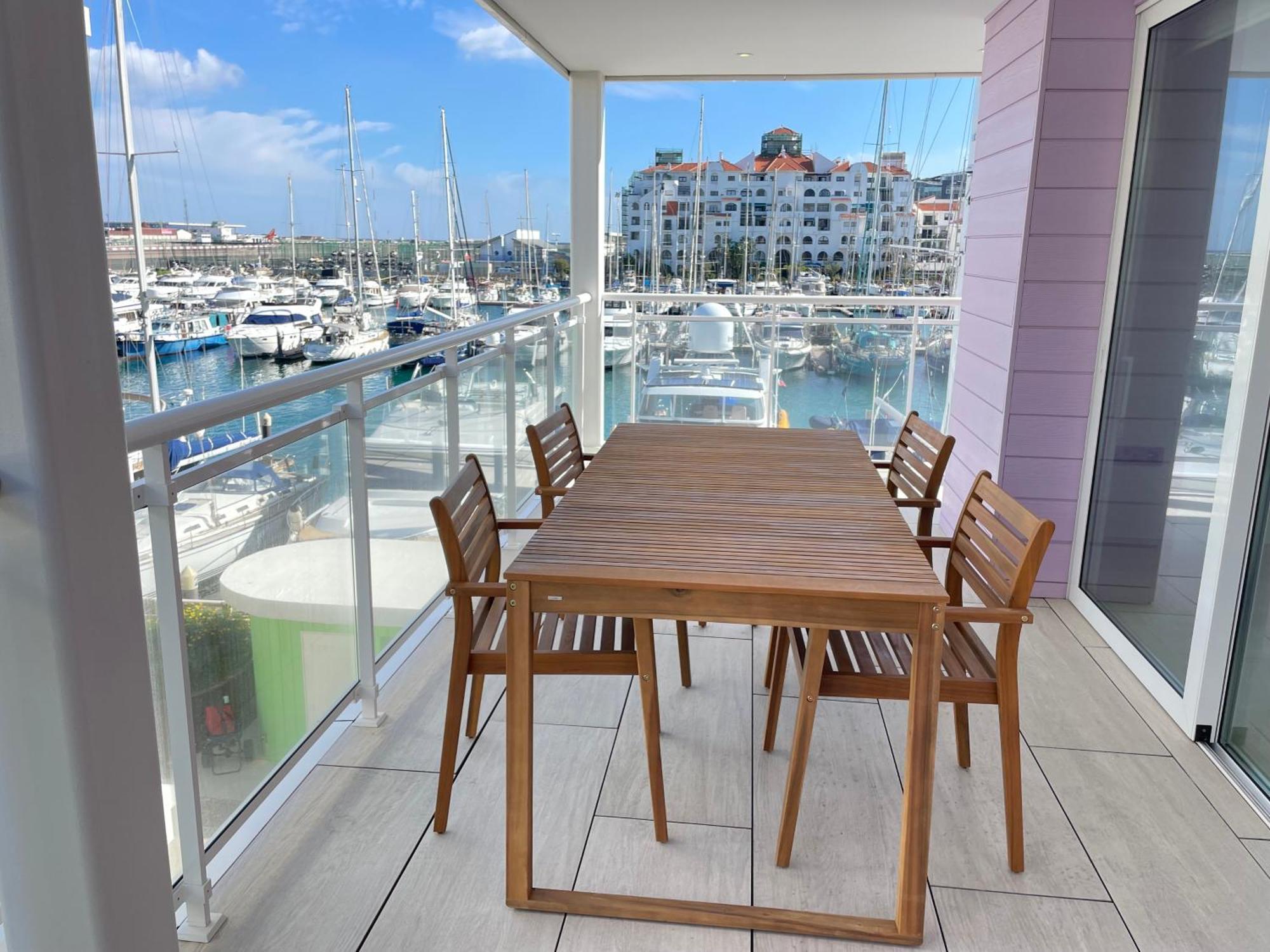 Deluxe Marina View Seafront Gibraltar Stay Экстерьер фото