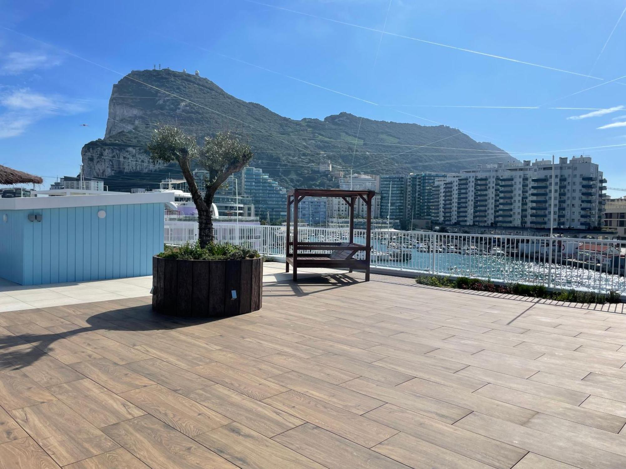 Deluxe Marina View Seafront Gibraltar Stay Экстерьер фото