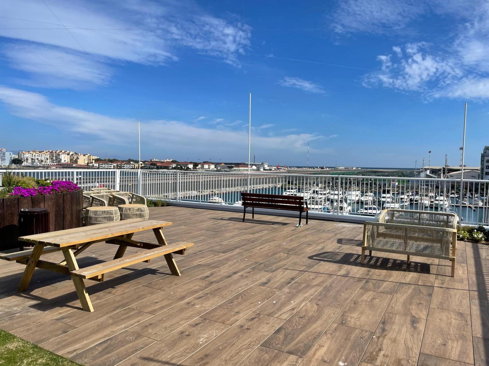Deluxe Marina View Seafront Gibraltar Stay Экстерьер фото