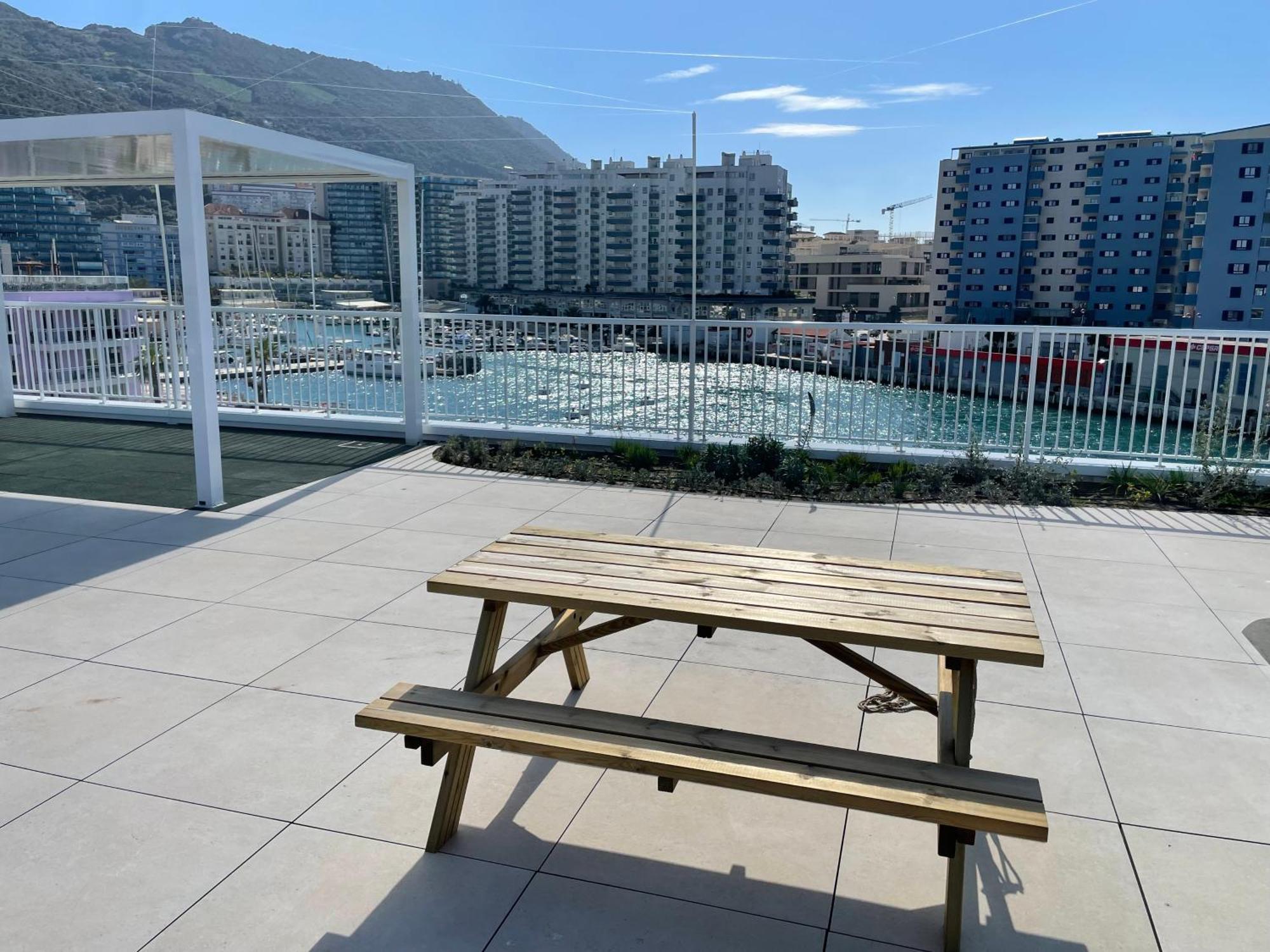 Deluxe Marina View Seafront Gibraltar Stay Экстерьер фото