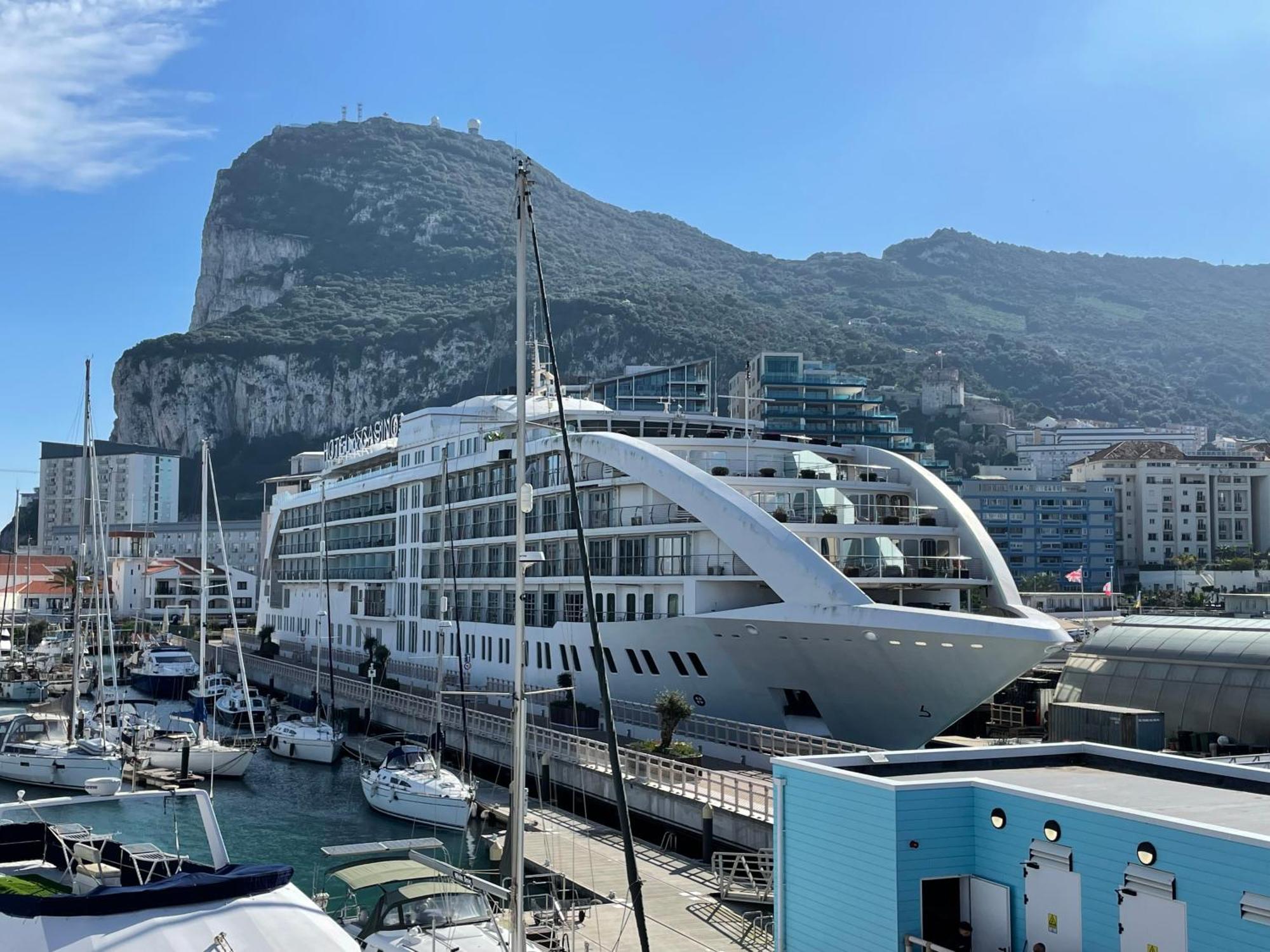Deluxe Marina View Seafront Gibraltar Stay Экстерьер фото