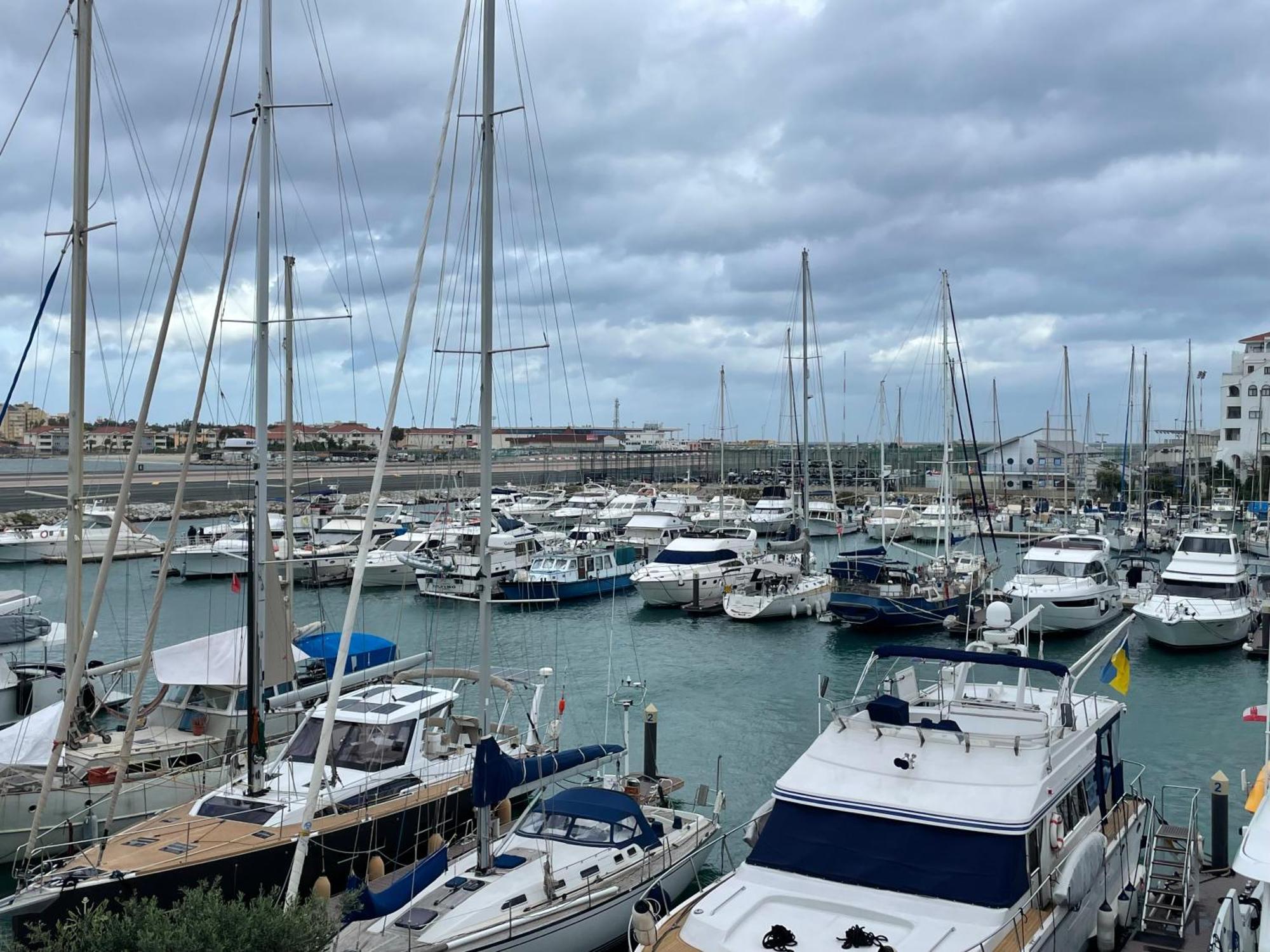 Deluxe Marina View Seafront Gibraltar Stay Экстерьер фото