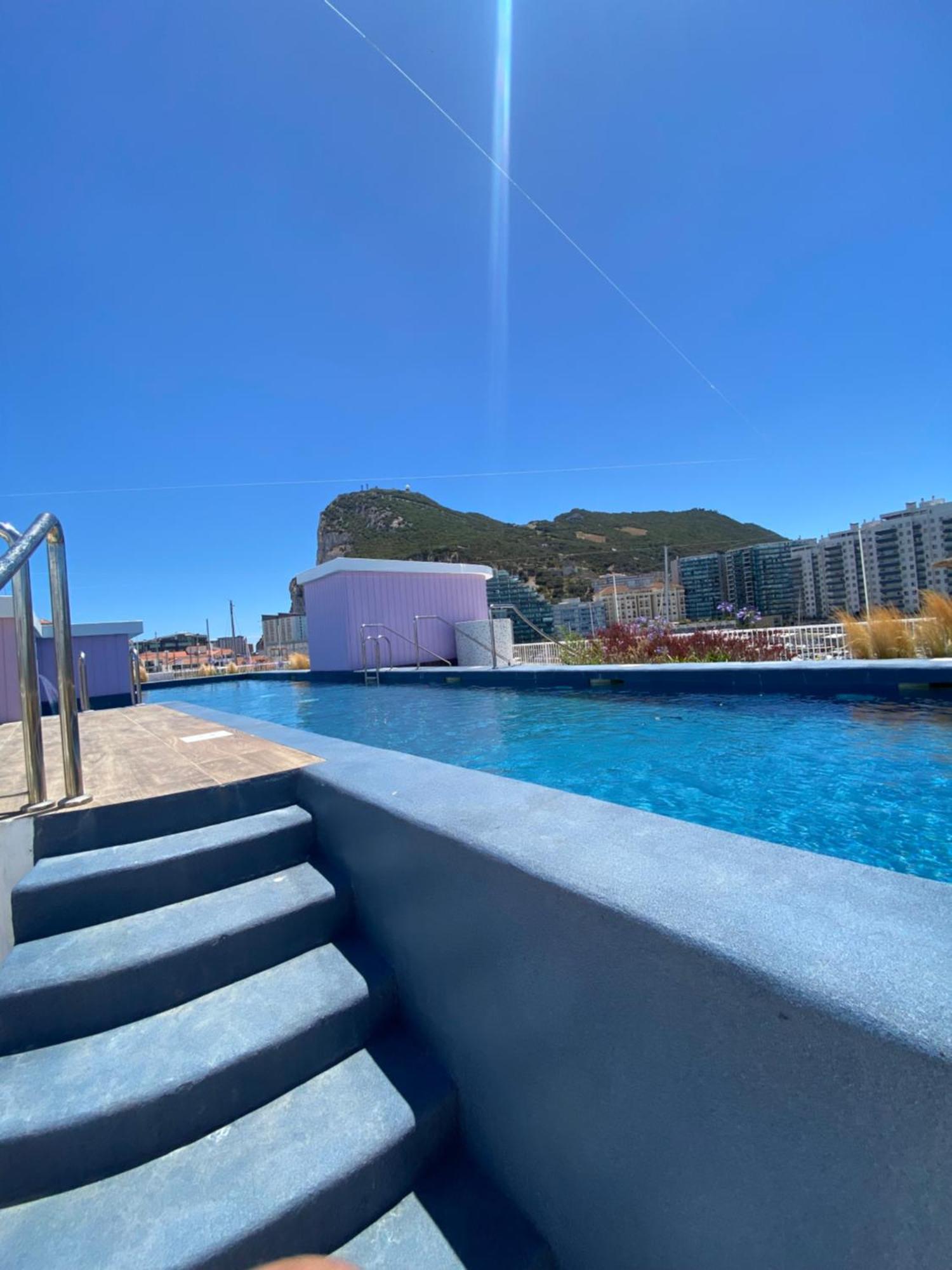 Deluxe Marina View Seafront Gibraltar Stay Экстерьер фото