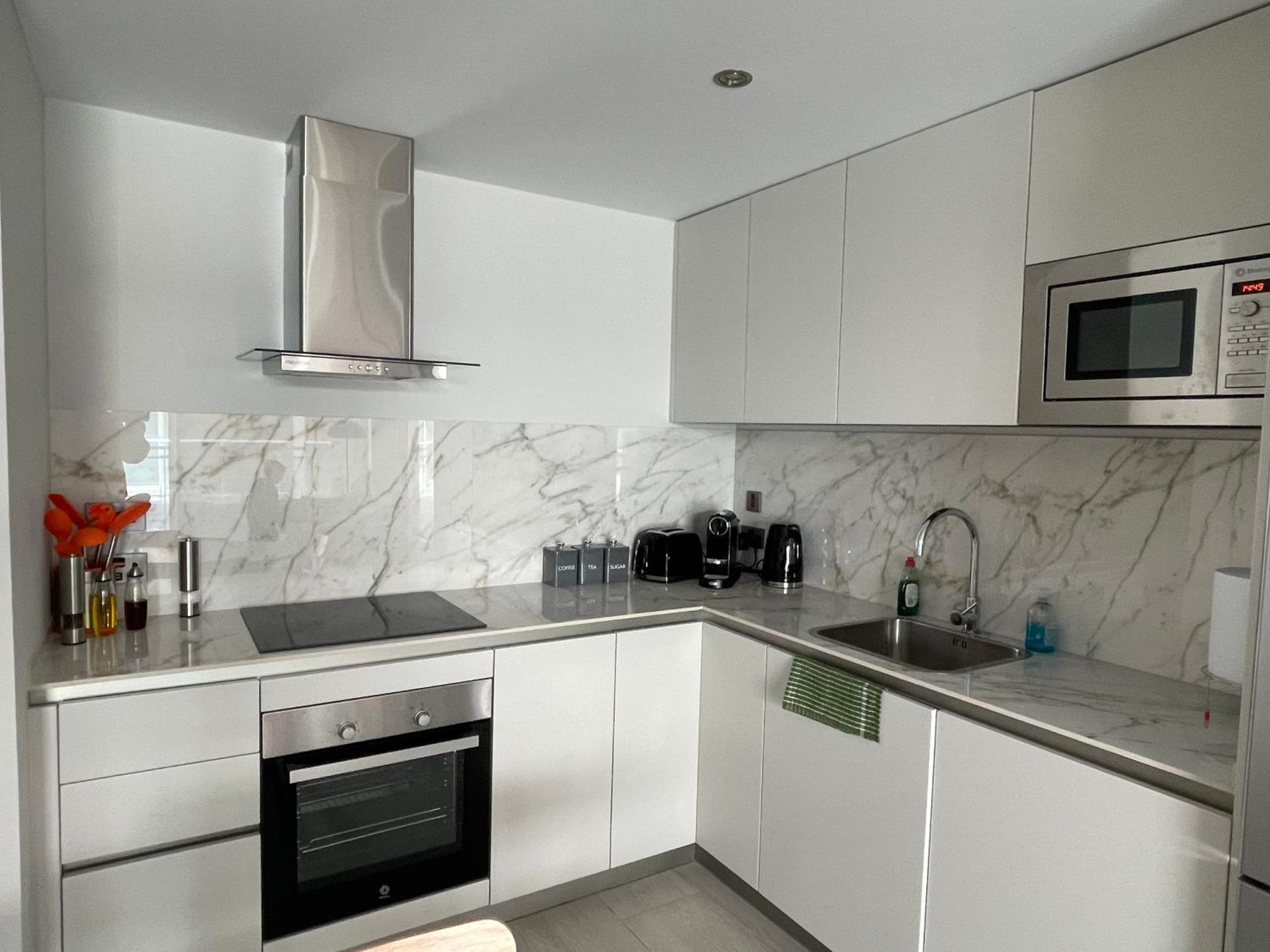 Deluxe Marina View Seafront Gibraltar Stay Экстерьер фото